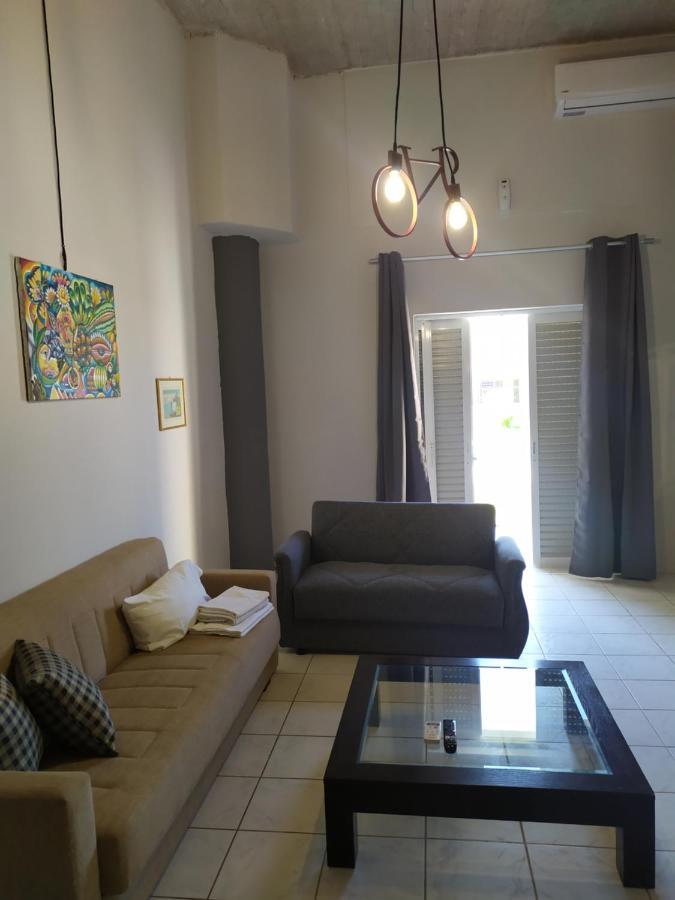 Aparthotel Banana Moon Adelianos Kampos Zewnętrze zdjęcie