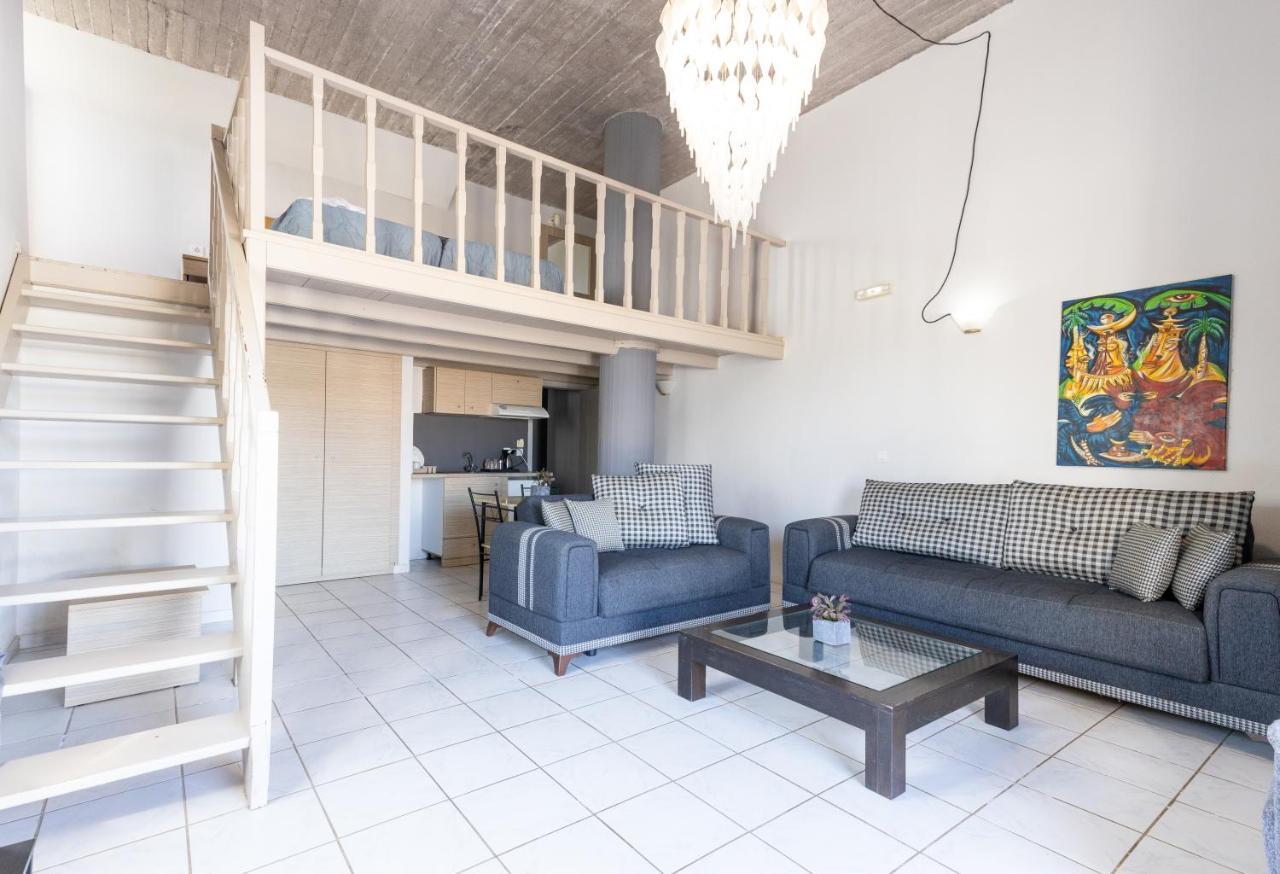 Aparthotel Banana Moon Adelianos Kampos Zewnętrze zdjęcie