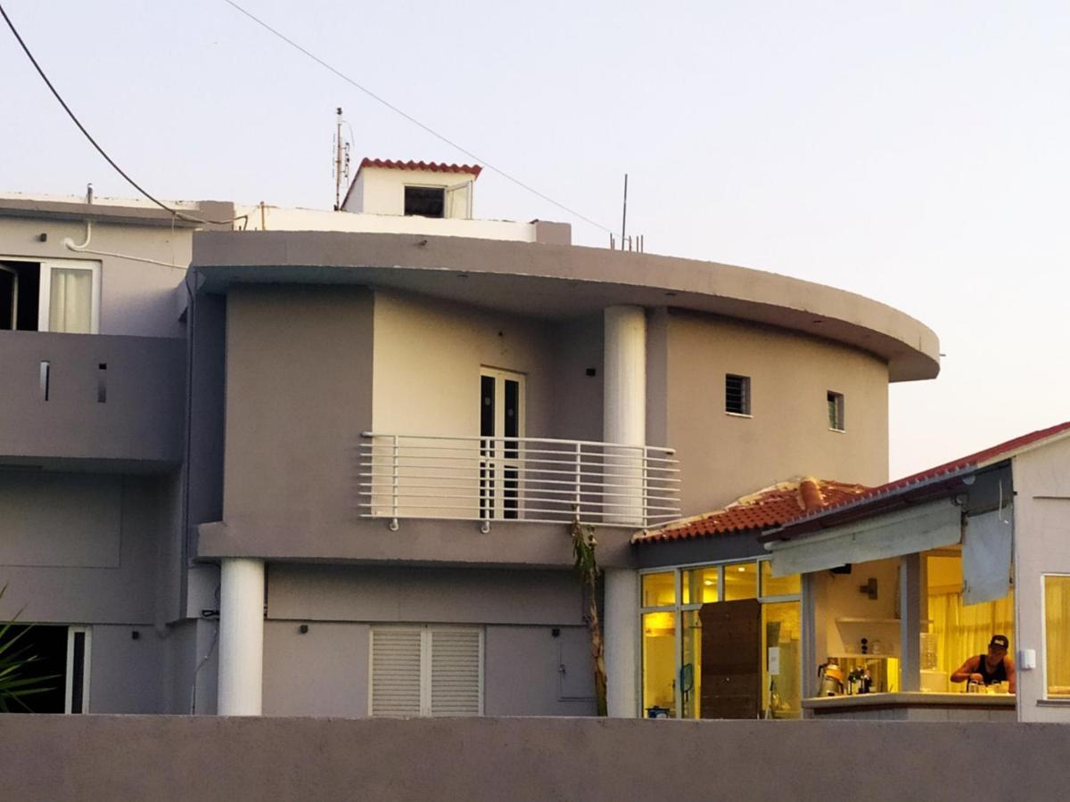 Aparthotel Banana Moon Adelianos Kampos Zewnętrze zdjęcie