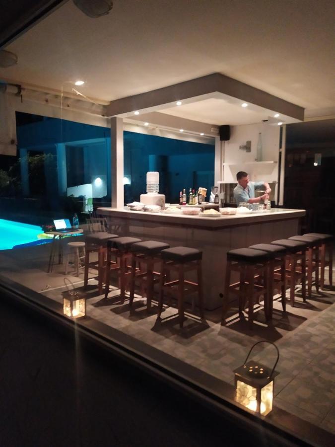Aparthotel Banana Moon Adelianos Kampos Zewnętrze zdjęcie