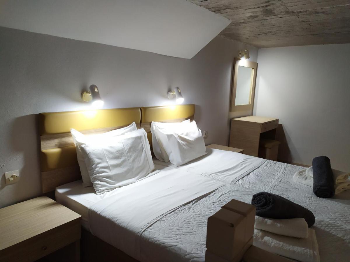 Aparthotel Banana Moon Adelianos Kampos Zewnętrze zdjęcie