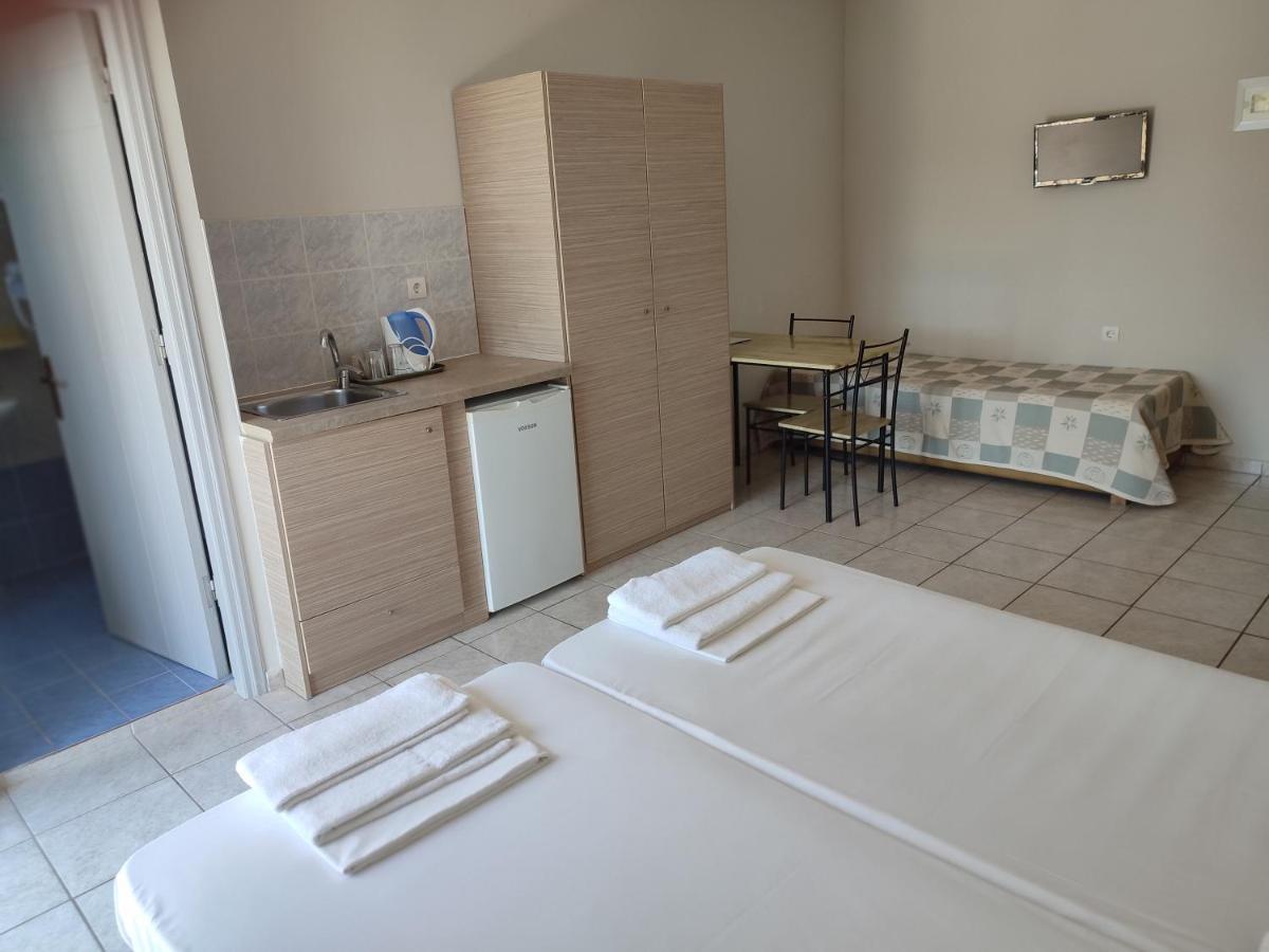 Aparthotel Banana Moon Adelianos Kampos Zewnętrze zdjęcie